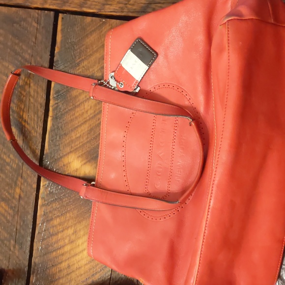 Vintage red leather coach bag - Picture 1 of 8